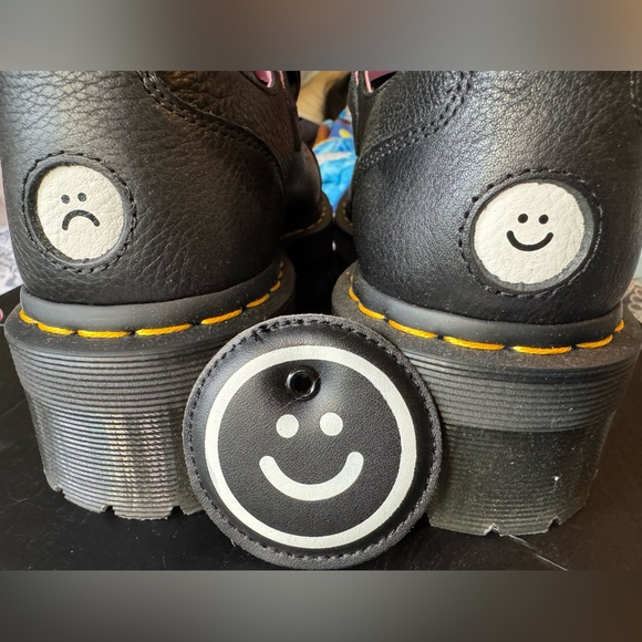 Doc Marten x Lazy Oaf Bethlan Lo - Picture 5 of 11